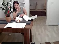 Piccolo con tette appiccicose abbassato sperma sul film porno italiani salieri cazzo