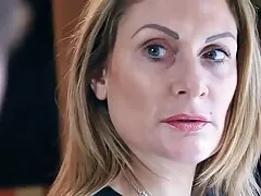Dora Venter e film hard italiani amatoriali la sua amica sexy si leccano la vagina.