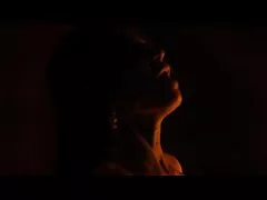 Il ragazzo si scopa il suo grosso cazzo nella gola di una film porno signore italiane donna di colore e inserisce il membro del suo cazzo nel suo delizioso culo