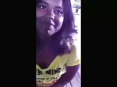 Un marito amorevole specificamente pagato per la chirurgia di aumento del seno film porno milf italiane di questa giovane donna. Lo ha fatto di proposito in modo che durante il sesso il suo cuscino lo deliziasse.
