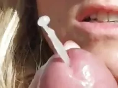 Il biondo non sa nemmeno dove andare a causa delle persistenti carezze del fratello maggiore film porno italiani con mature della sua ragazza. Il ragazzo insinua con veemenza che non si opporrà vigorosamente alle carezze delle labbra della fidanzata della ragazza o alla penetrazione nell'ano.