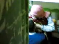 La cagna spalmato rossetto siti porno gratis italiani su tutto il viso e succhiato