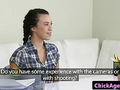 Caldo bambola Alex Cruz i migliori porno italiani scopa se stessa da un enorme unreal dildo