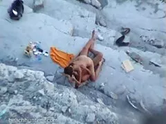 Pulcino inserito un pennello in analchil alla sua ragazza. video amatoriali casalinghe italiane
